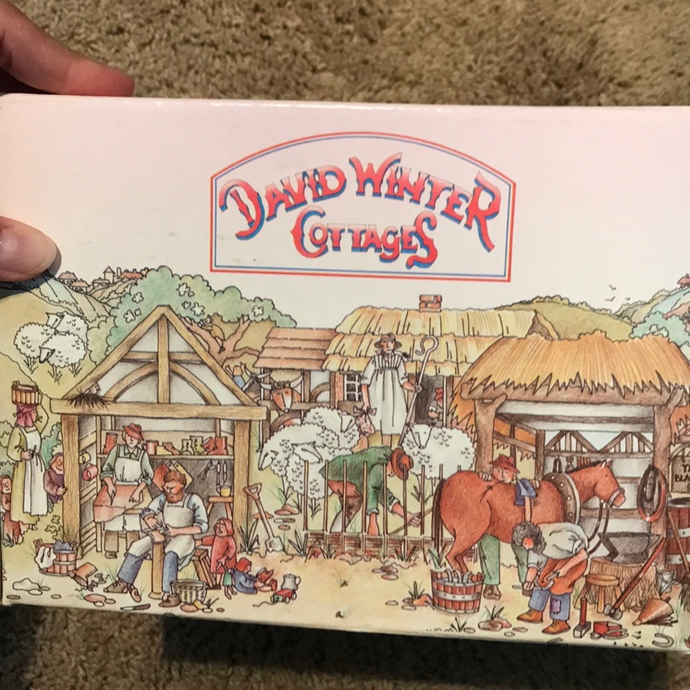 David Winter Cottages- MURPHYS